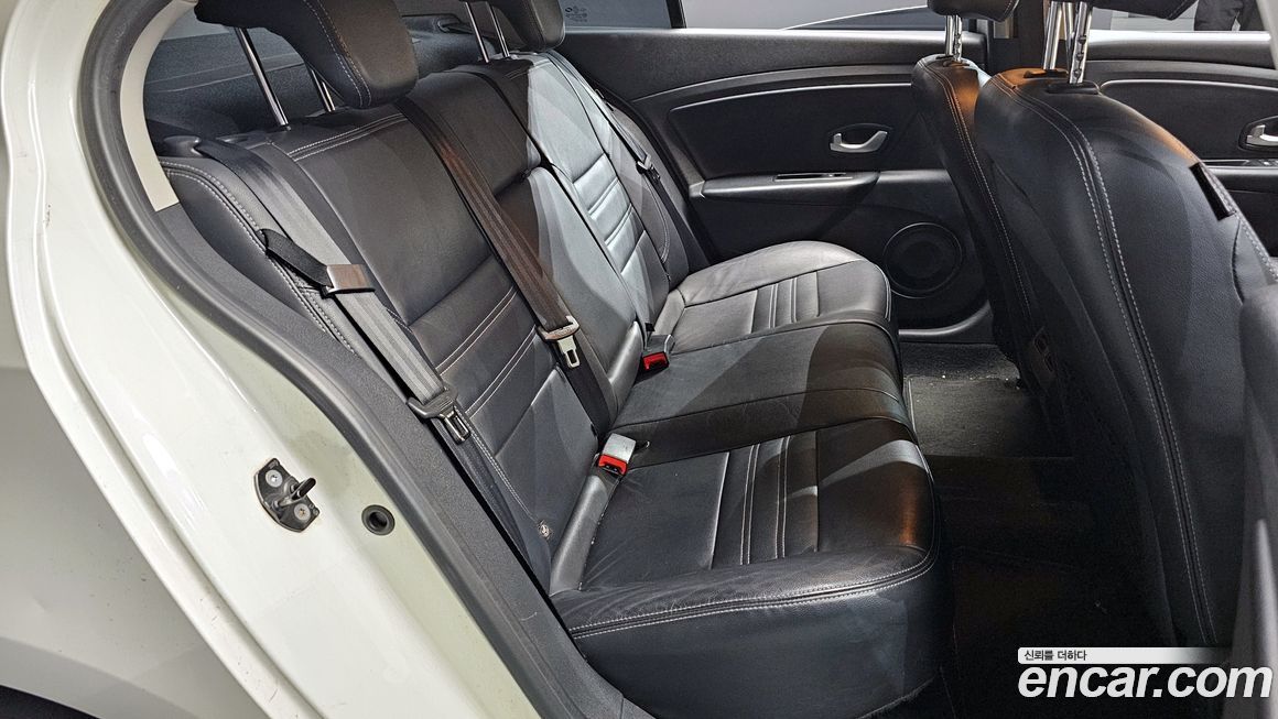 Renault-KoreaSamsung SM3 2013