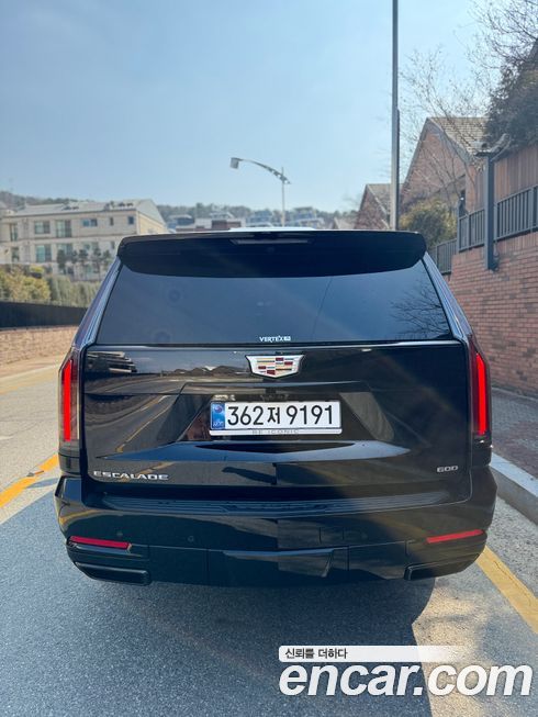 Cadillac Escalade 2025