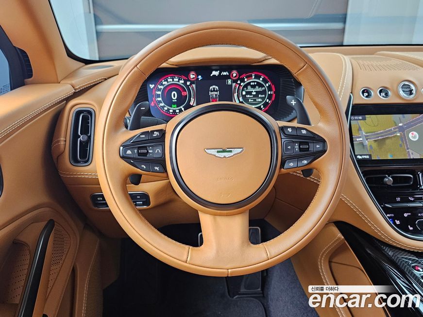 Astonmartin DBX 2023