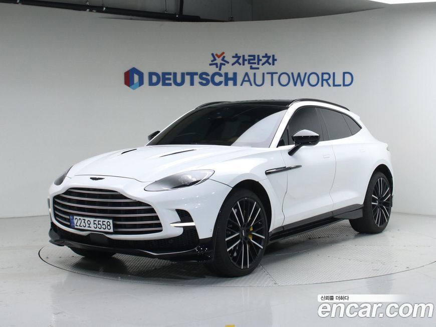 Astonmartin DBX 2023