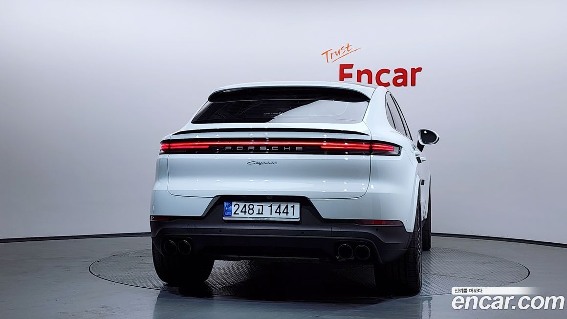 Porsche Cayenne 2024