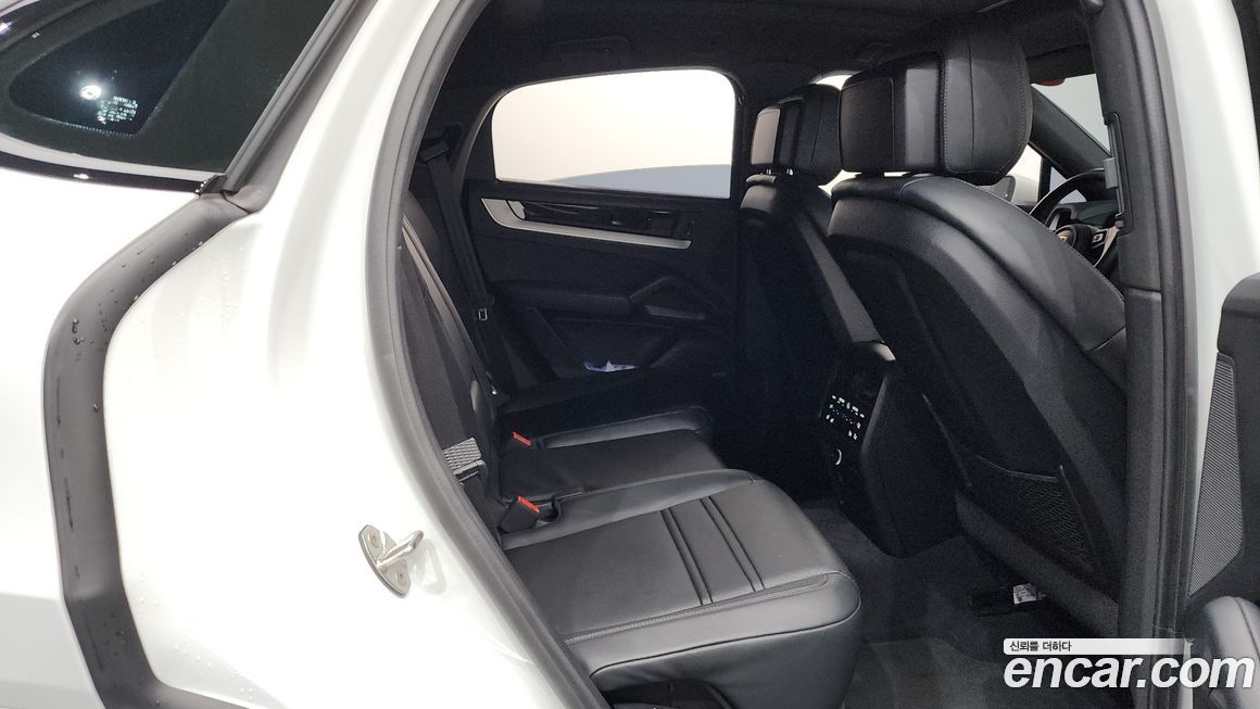 Porsche Cayenne 2024