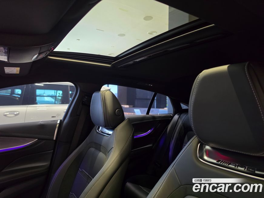 Mercedes-Benz AMG GT 2025