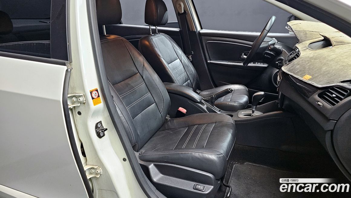 Renault-KoreaSamsung SM3 2013