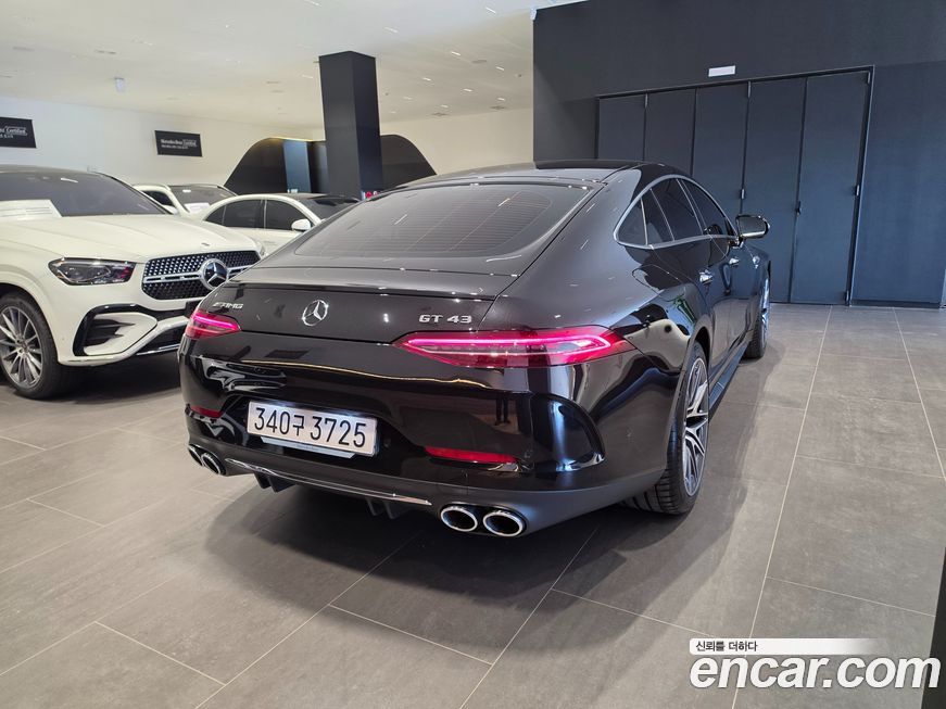 Mercedes-Benz AMG GT 2025