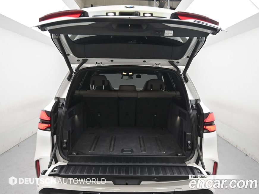 BMW X5M 2024