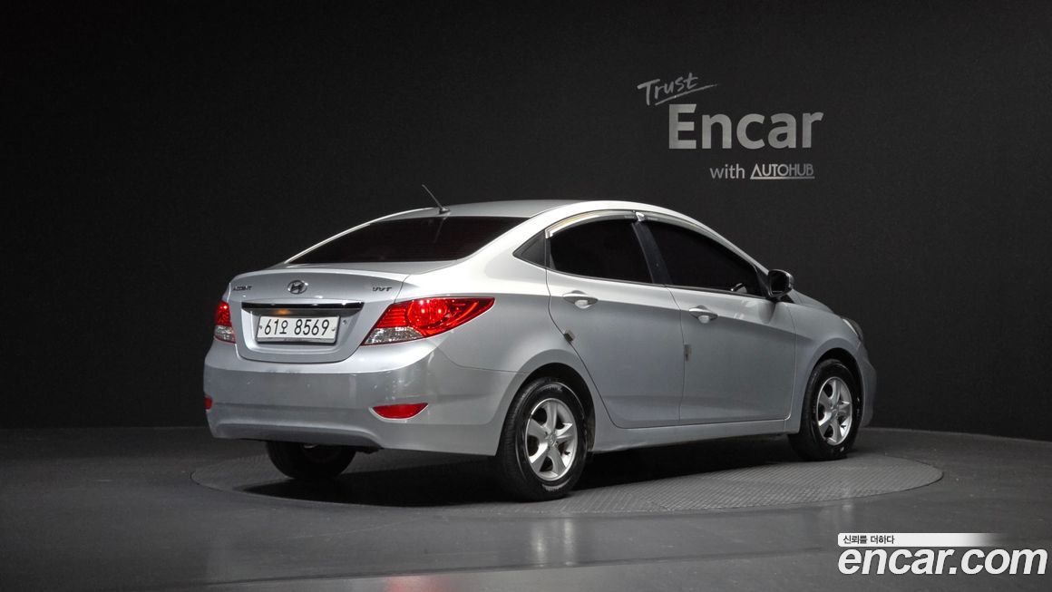 Hyundai Accent 2011