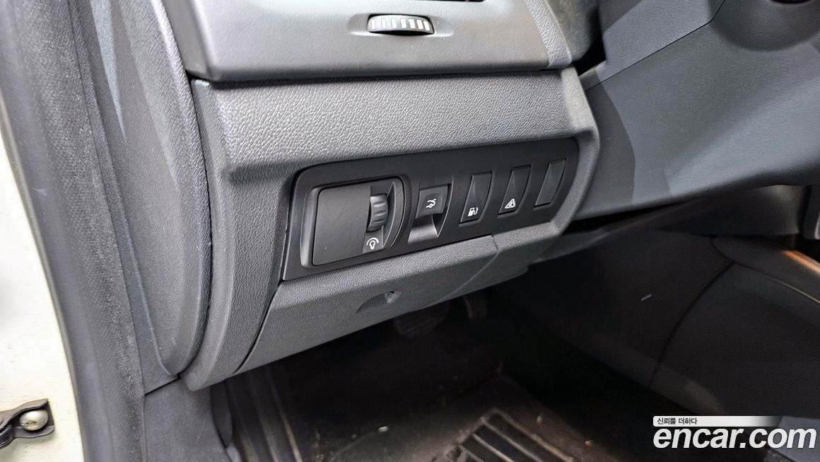 Renault-KoreaSamsung SM3 2013