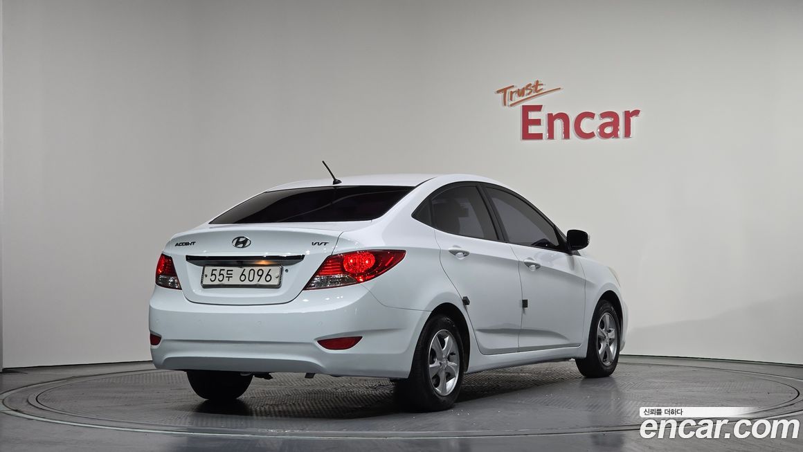 Hyundai Accent 2011