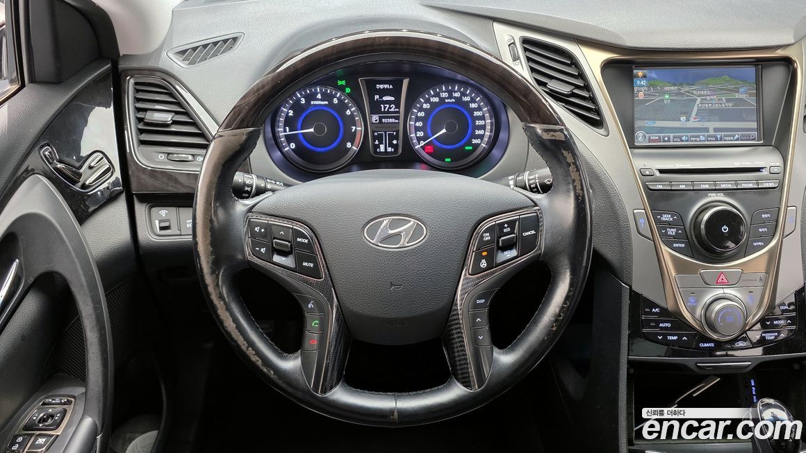 Hyundai Grandeur 2012