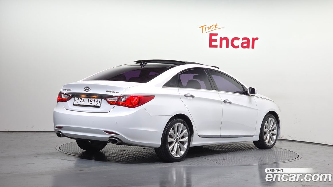 Hyundai Sonata 2011