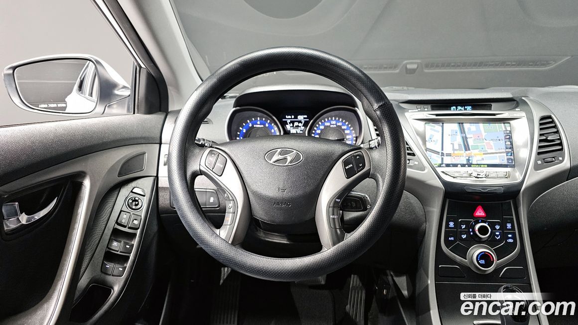 Hyundai AVANTE 2015