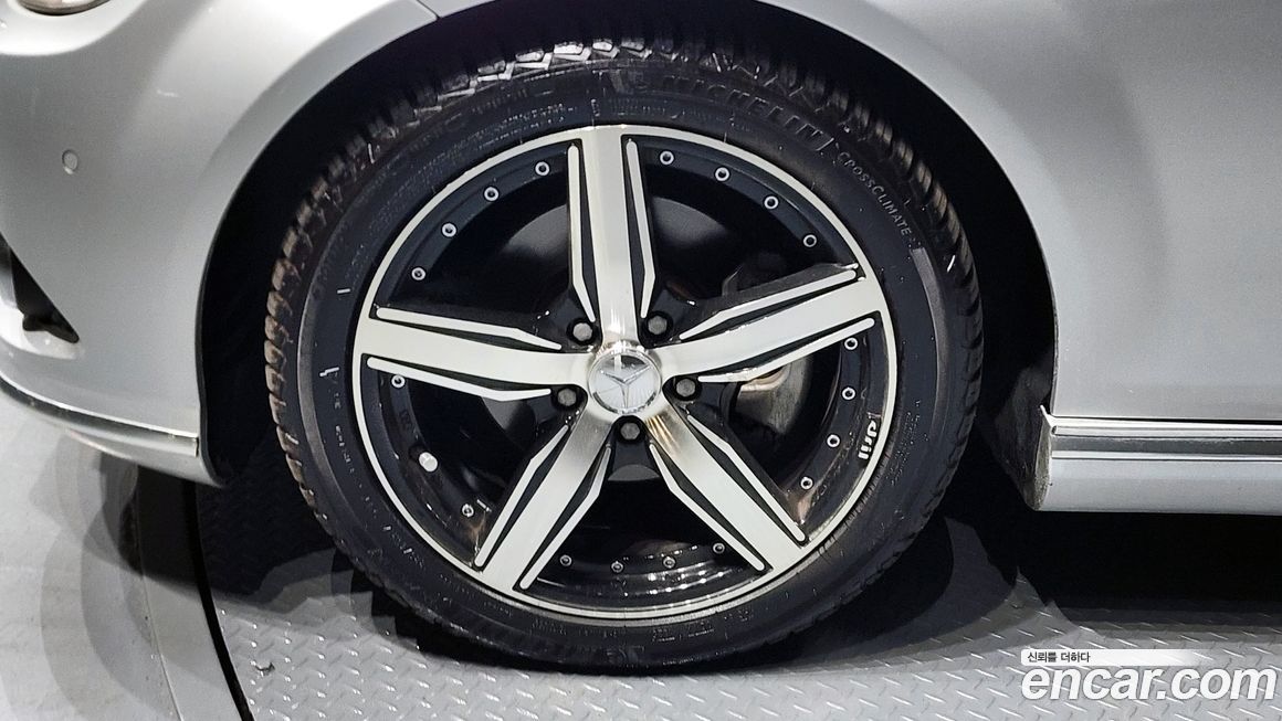Mercedes-Benz C-Class 2009