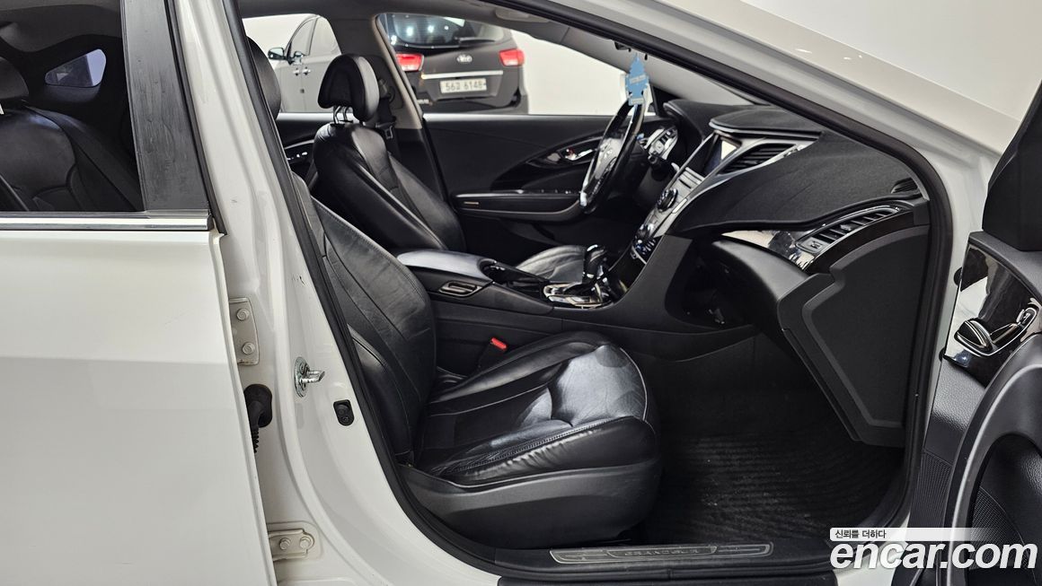 Hyundai Grandeur 2012