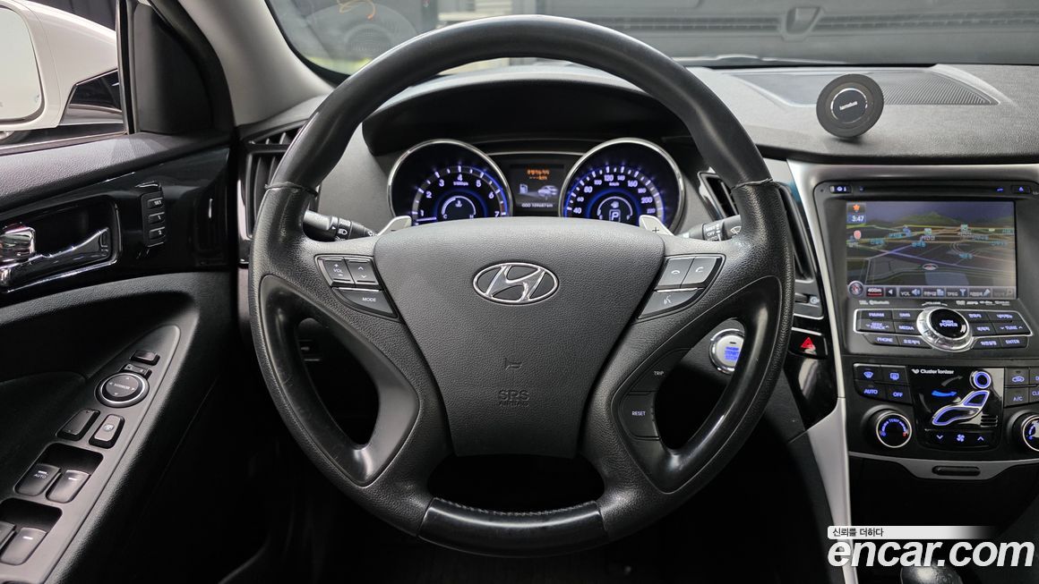 Hyundai Sonata 2011