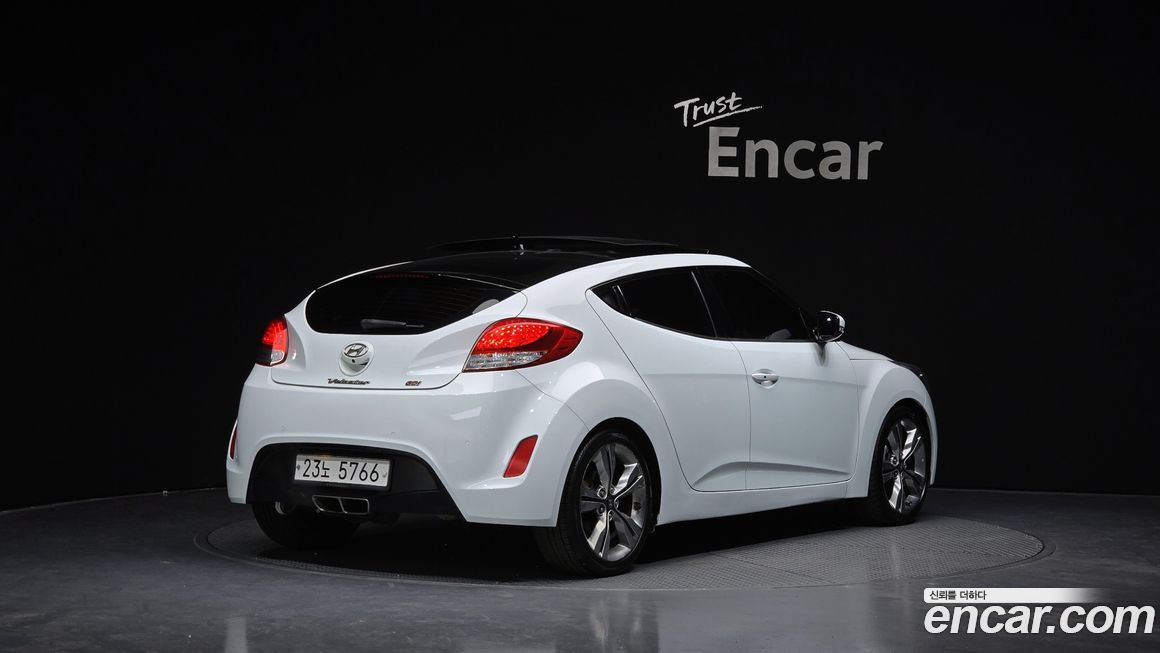 Hyundai Veloster 2012