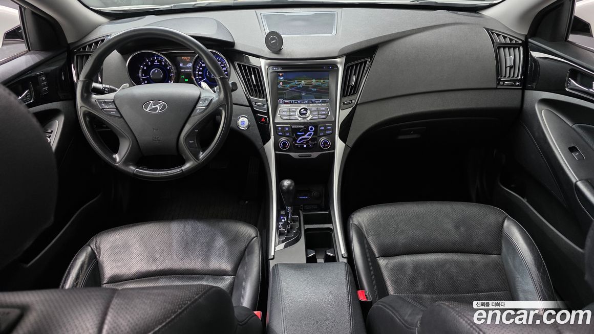 Hyundai Sonata 2011