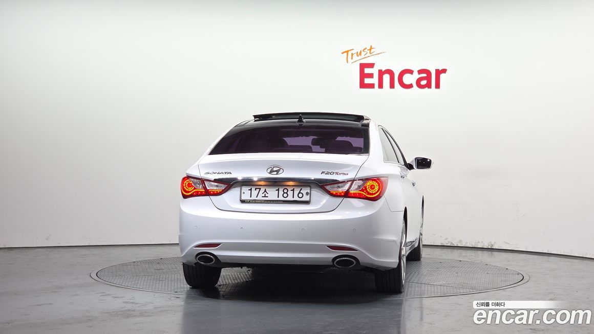 Hyundai Sonata 2011
