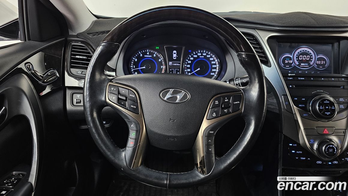 Hyundai Grandeur 2012