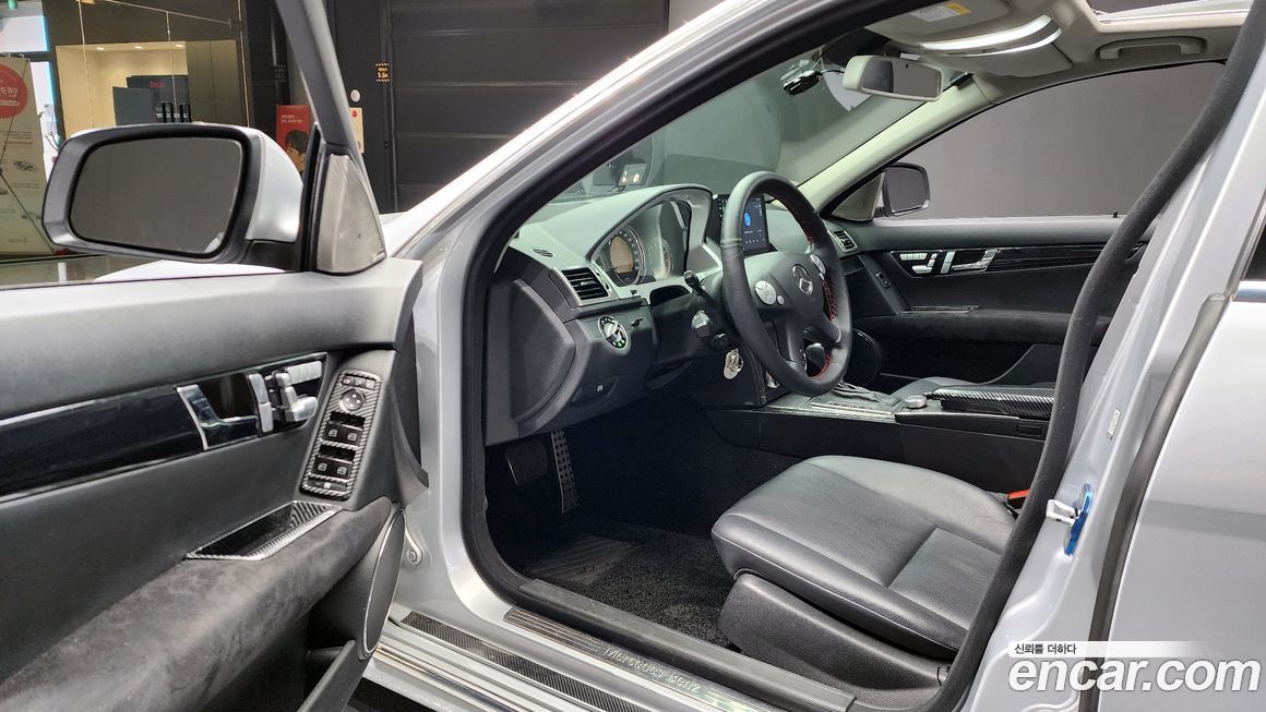 Mercedes-Benz C-Class 2009