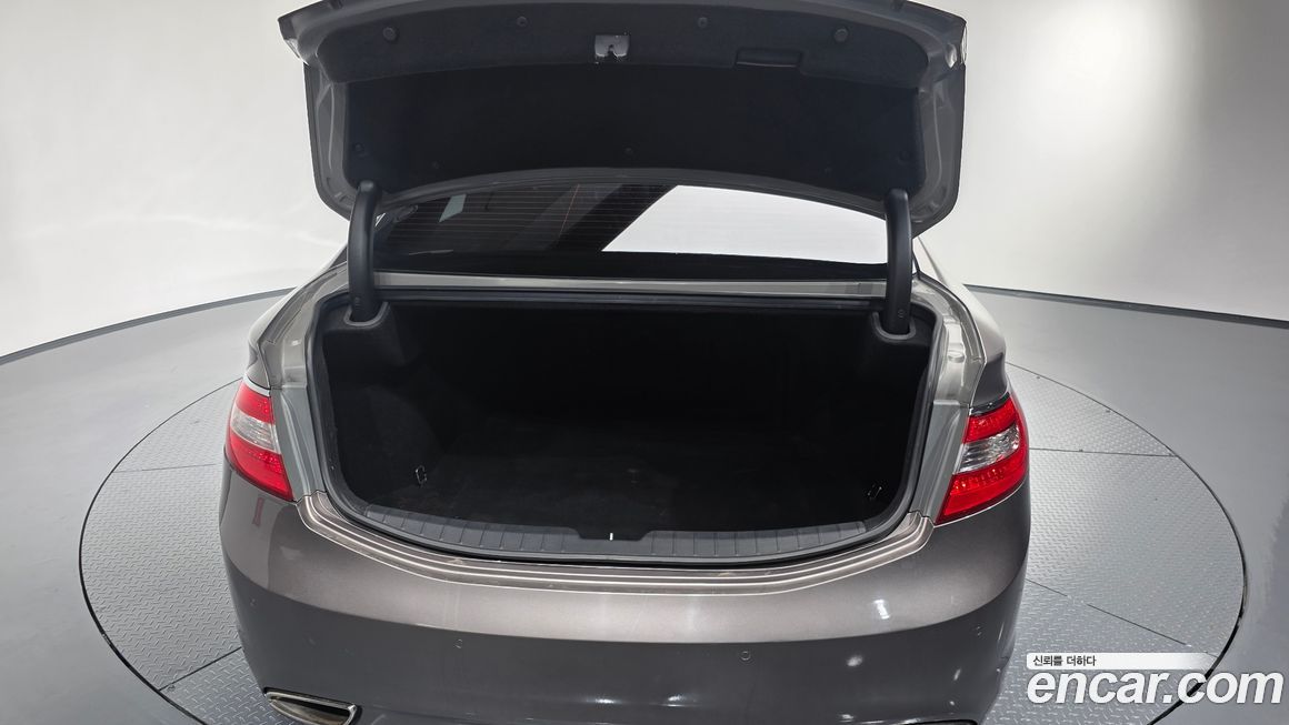 Hyundai Grandeur 2012