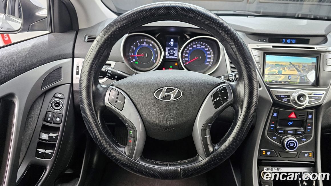 Hyundai AVANTE 2015