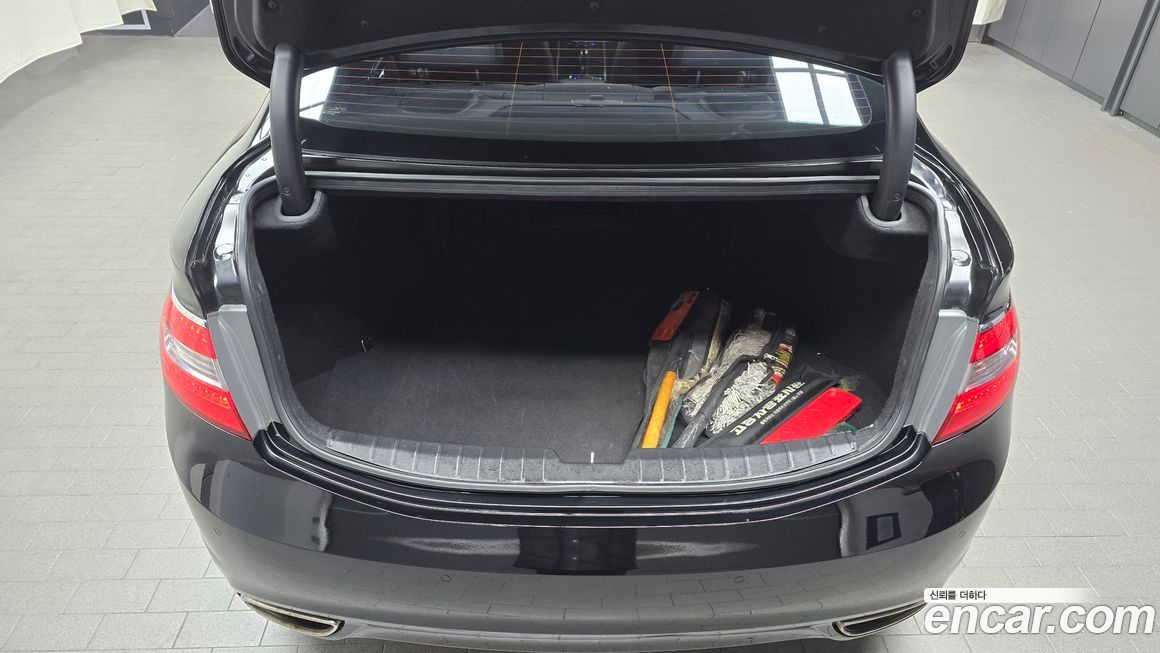 Hyundai Grandeur 2011