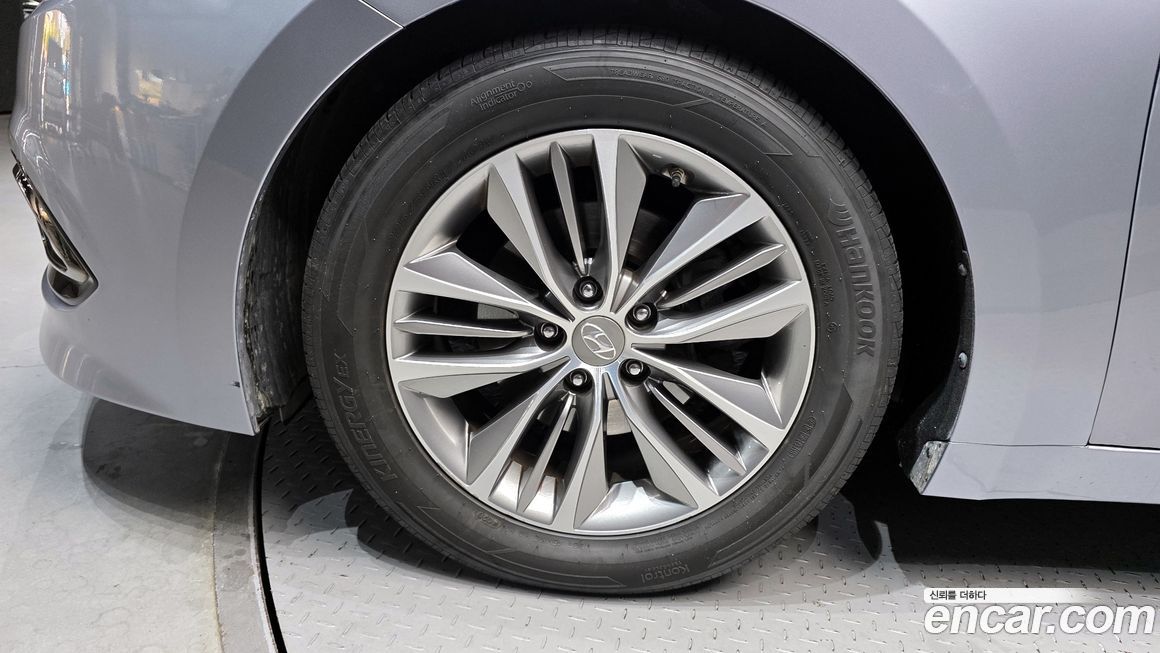 Hyundai Grandeur 2015