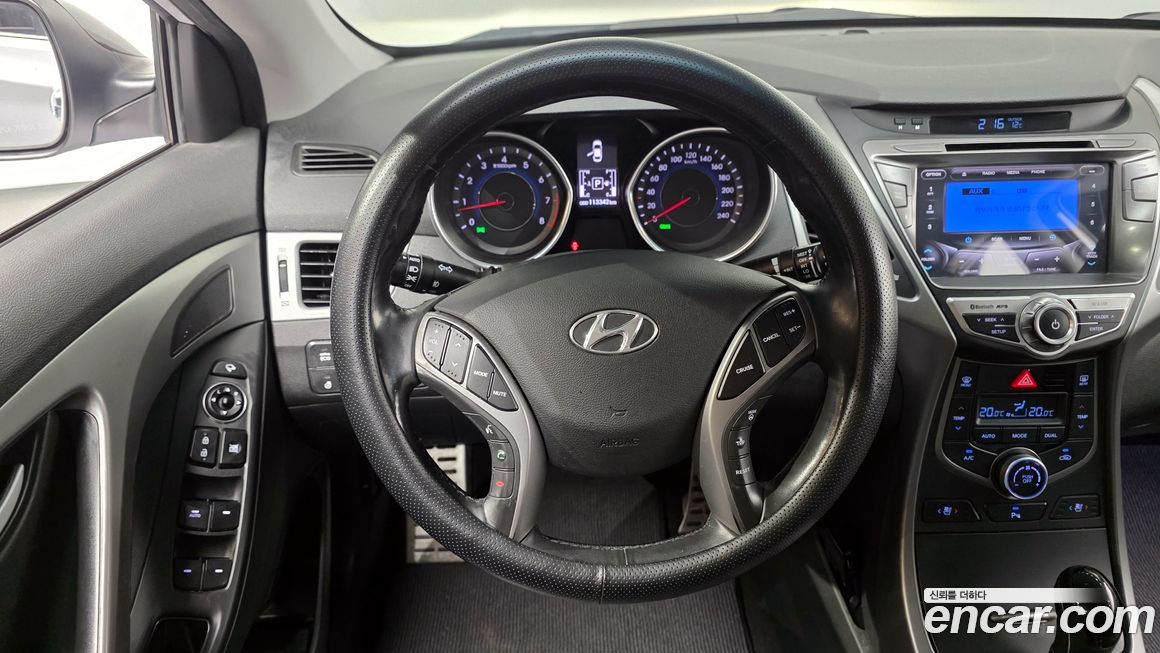Hyundai AVANTE 2014