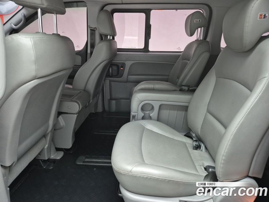 Hyundai Starex 2016