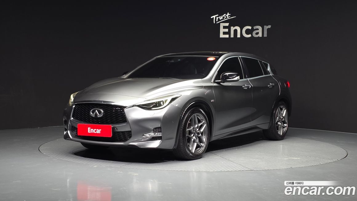 Infiniti Q30 2017