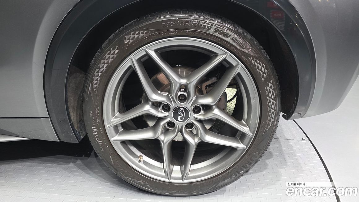 Infiniti Q30 2017