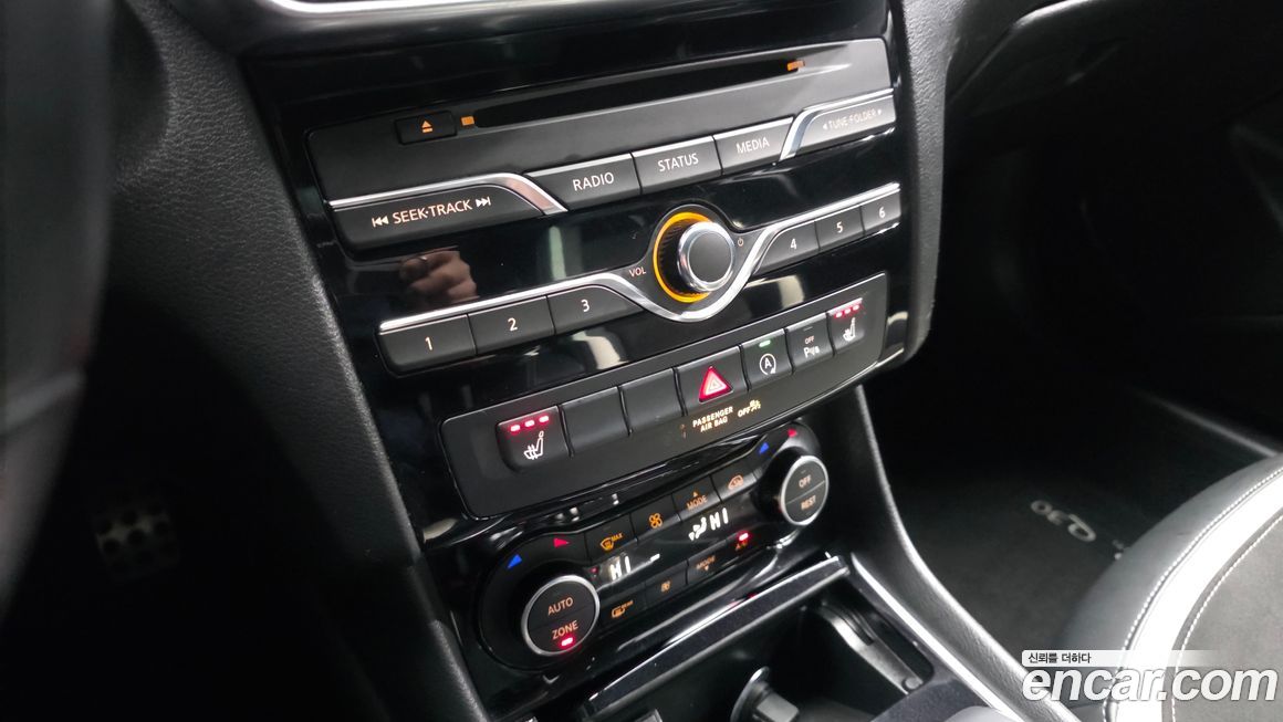 Infiniti Q30 2017