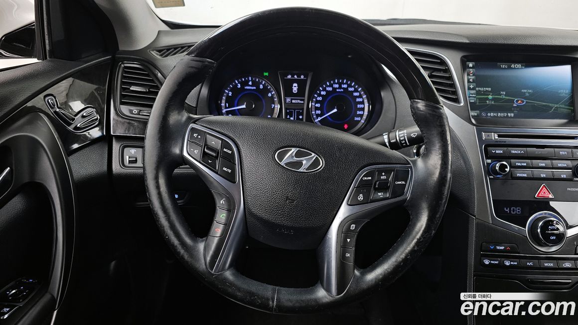 Hyundai Grandeur 2015