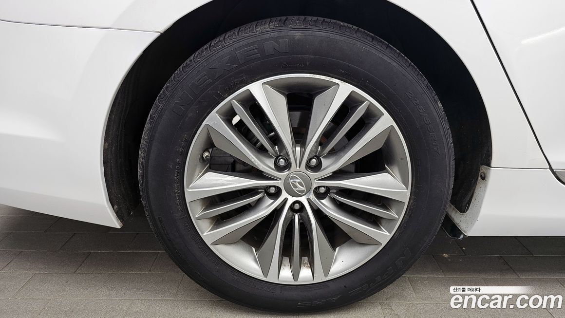 Hyundai Grandeur 2015