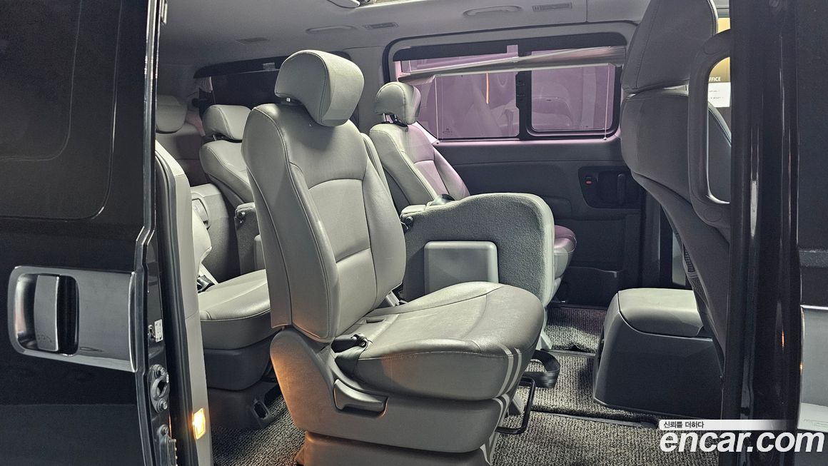 Hyundai Starex 2016