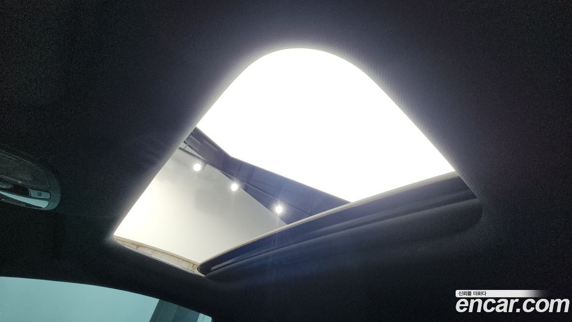 Hyundai Genesis 2012