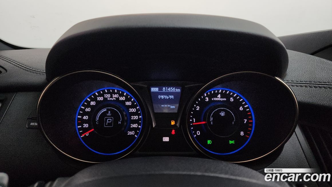 Hyundai Genesis 2012