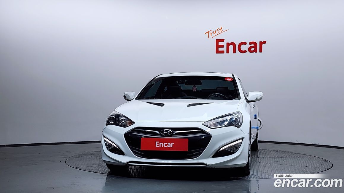 Hyundai Genesis 2012