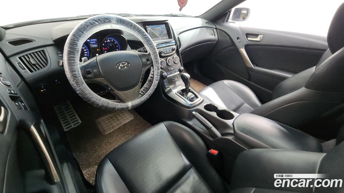 Hyundai Genesis 2012