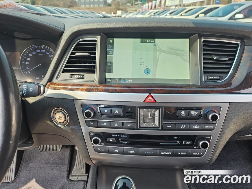 Hyundai Genesis 2014
