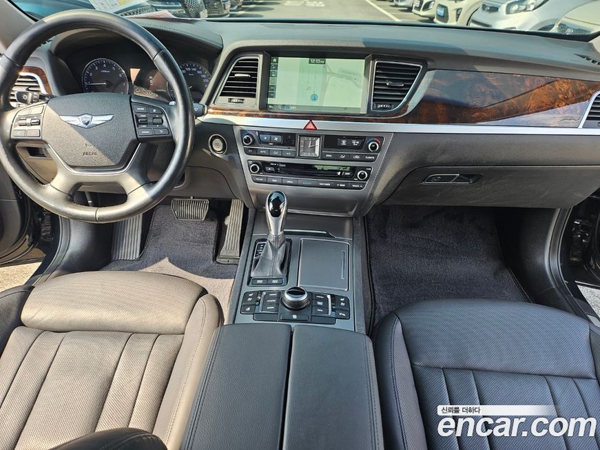 Hyundai Genesis 2014