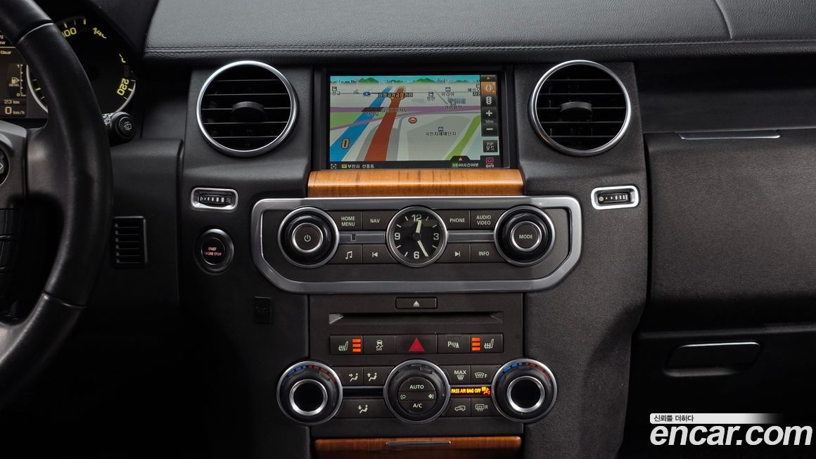 Land Rover Discovery 2011