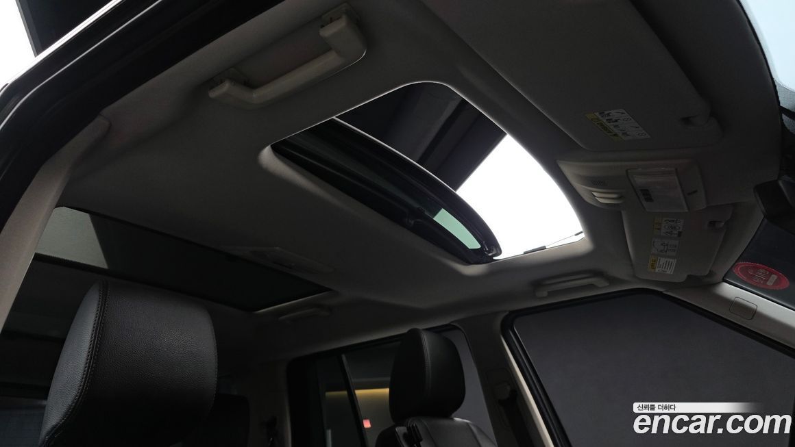 Land Rover Discovery 2011