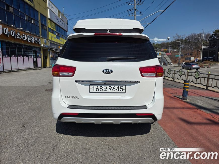 Kia Canival 2018