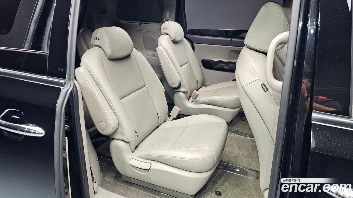 Kia Canival 2017