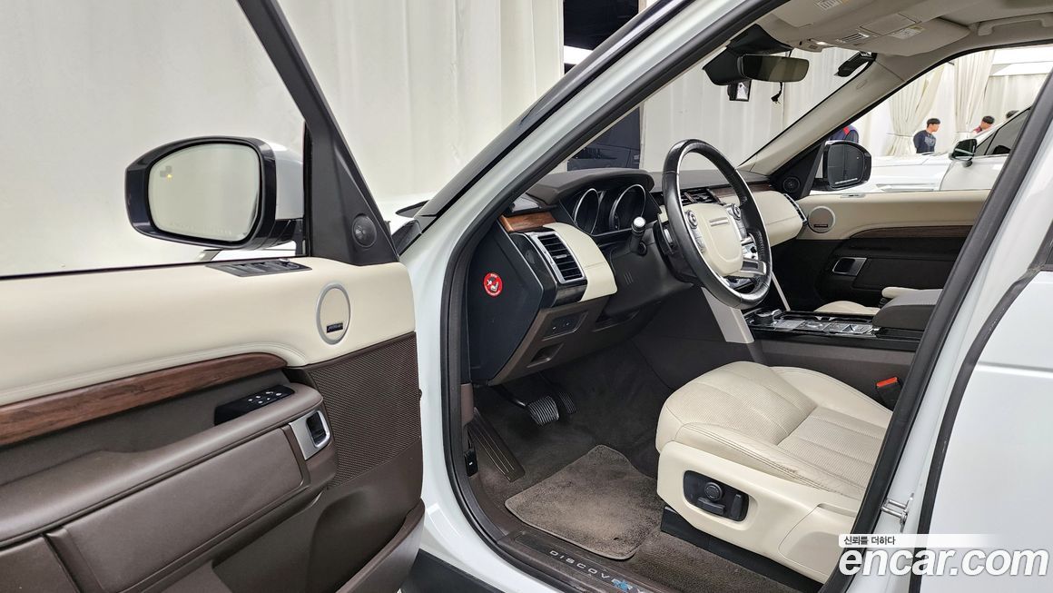 Land Rover Discovery 2017