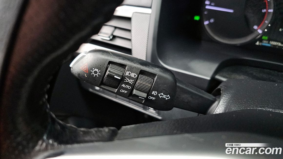 KG_Mobility_Ssangyong Rexton 2019