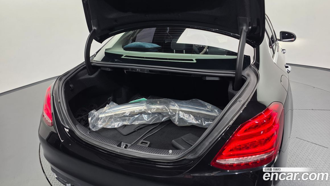 Mercedes-Benz C-Class 2017