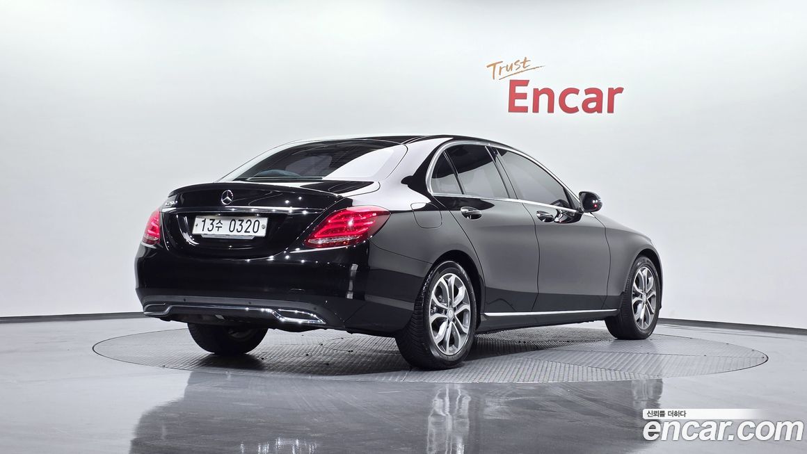 Mercedes-Benz C-Class 2017